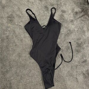 TAE cinch tie flattering snatch, bathing suit